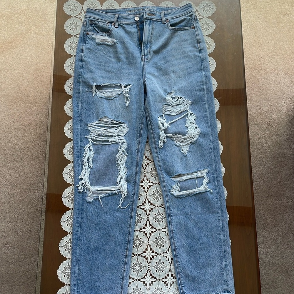 American Eagle mom jeans